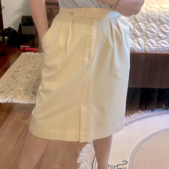 Vintage 70s/80s Koret light yellow pleat front straight knee length skirt - Picture 2 of 6